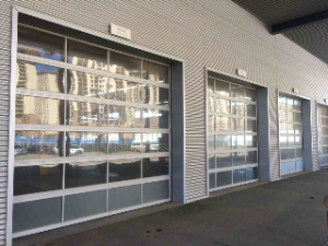 Mercedes奔驰•昆明4S店透视门