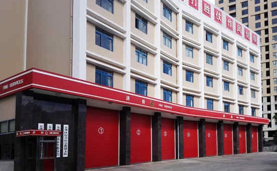 昆明消防车库门.jpg