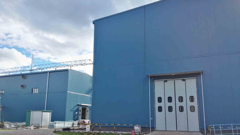 南方电网 • 新松换流站电动折叠门.jpg 南方电网 • 新松换流站电动折叠门.jpg